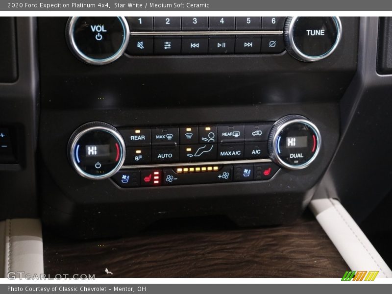 Star White / Medium Soft Ceramic 2020 Ford Expedition Platinum 4x4