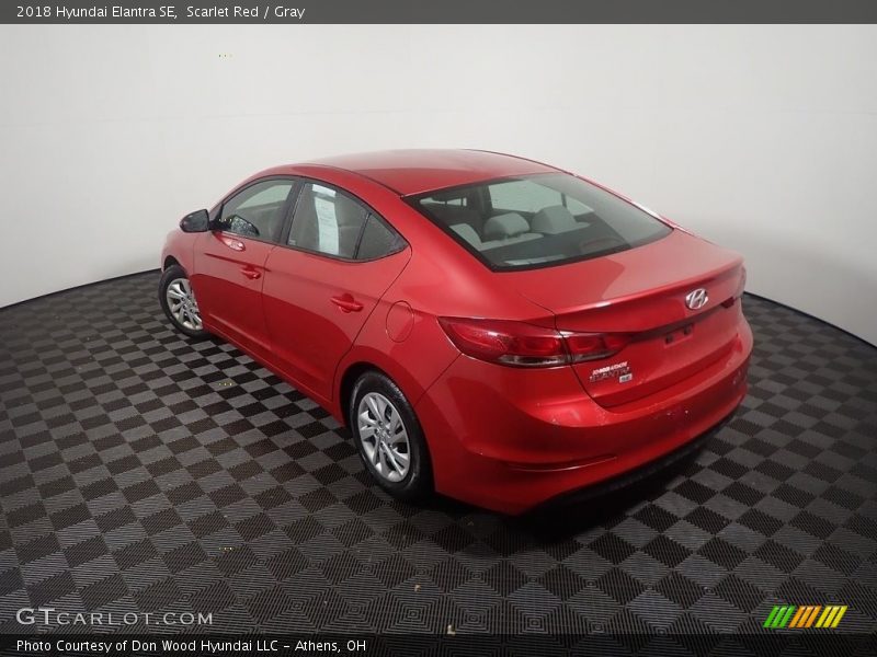 Scarlet Red / Gray 2018 Hyundai Elantra SE