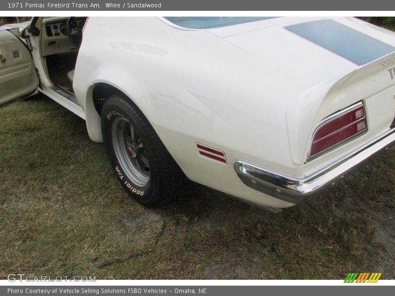 White / Sandalwood 1971 Pontiac Firebird Trans Am