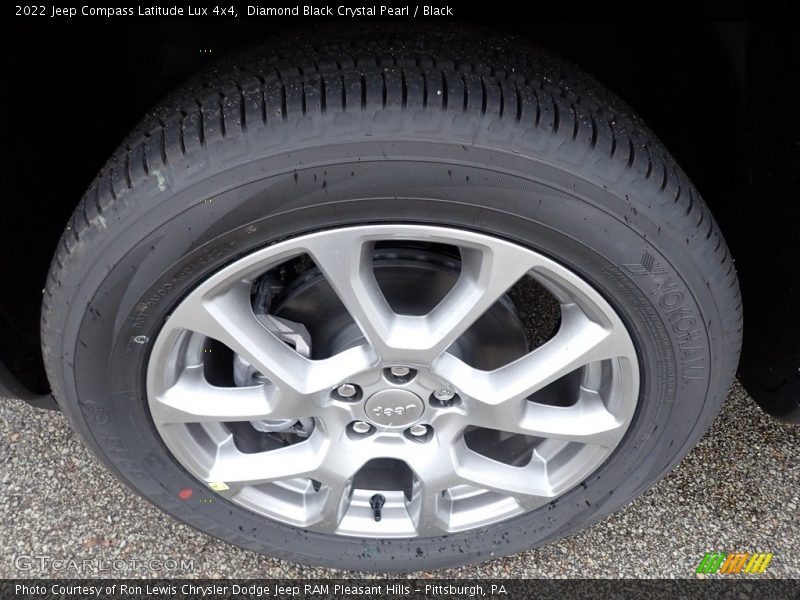 Diamond Black Crystal Pearl / Black 2022 Jeep Compass Latitude Lux 4x4