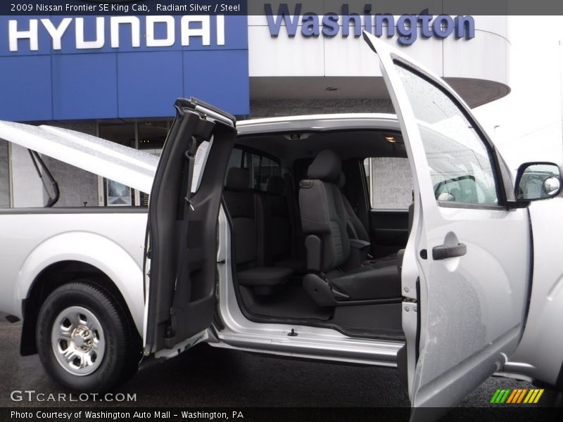 Radiant Silver / Steel 2009 Nissan Frontier SE King Cab