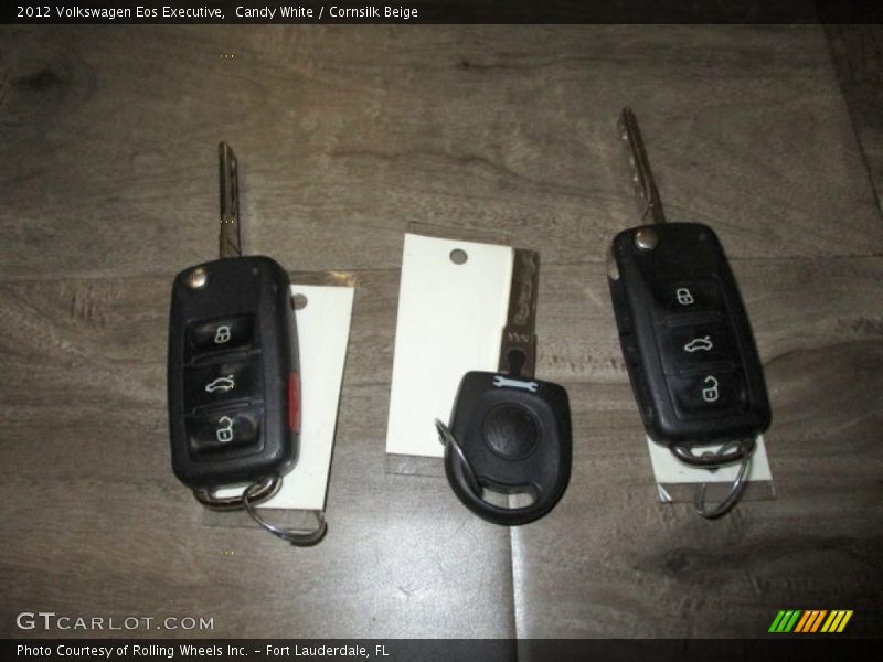 Candy White / Cornsilk Beige 2012 Volkswagen Eos Executive
