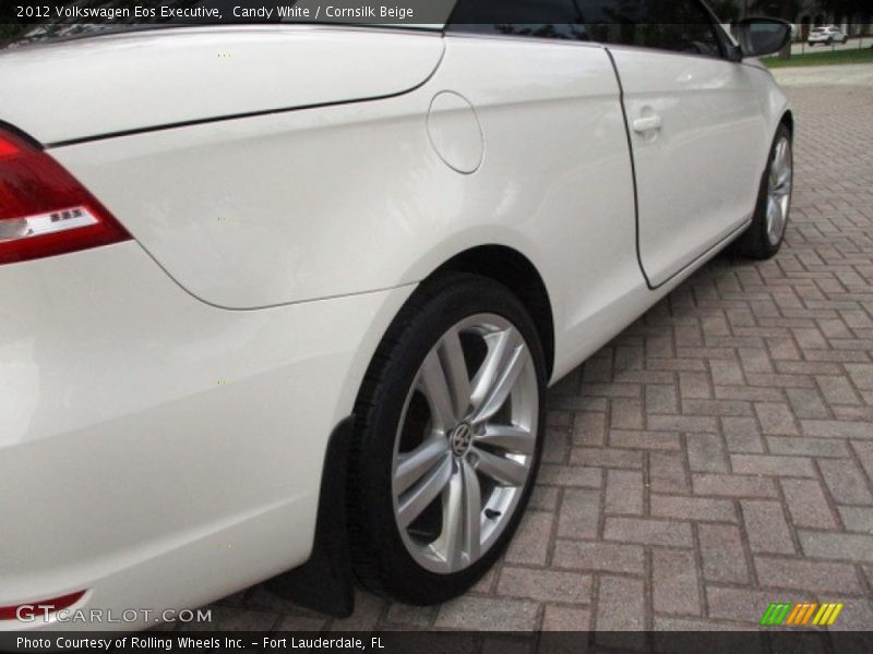 Candy White / Cornsilk Beige 2012 Volkswagen Eos Executive