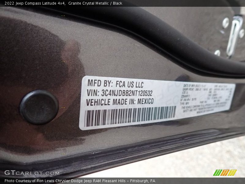 Granite Crystal Metallic / Black 2022 Jeep Compass Latitude 4x4