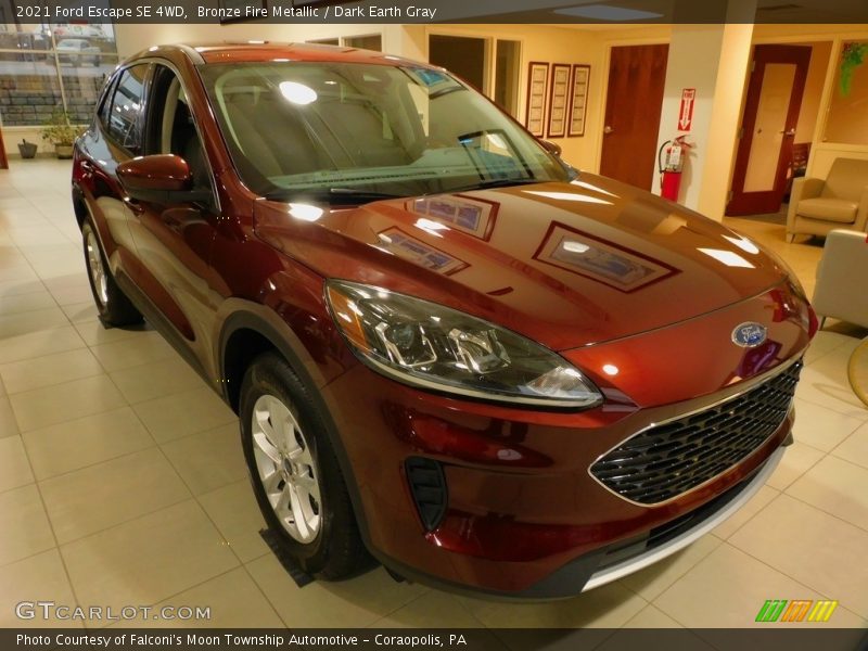 Bronze Fire Metallic / Dark Earth Gray 2021 Ford Escape SE 4WD