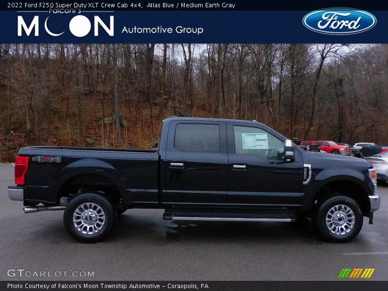 Atlas Blue / Medium Earth Gray 2022 Ford F250 Super Duty XLT Crew Cab 4x4