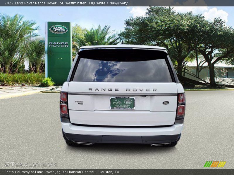 Fuji White / Navy/Ivory 2022 Land Rover Range Rover HSE Westminster