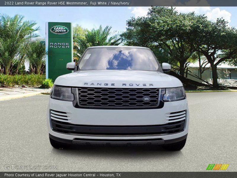 Fuji White / Navy/Ivory 2022 Land Rover Range Rover HSE Westminster