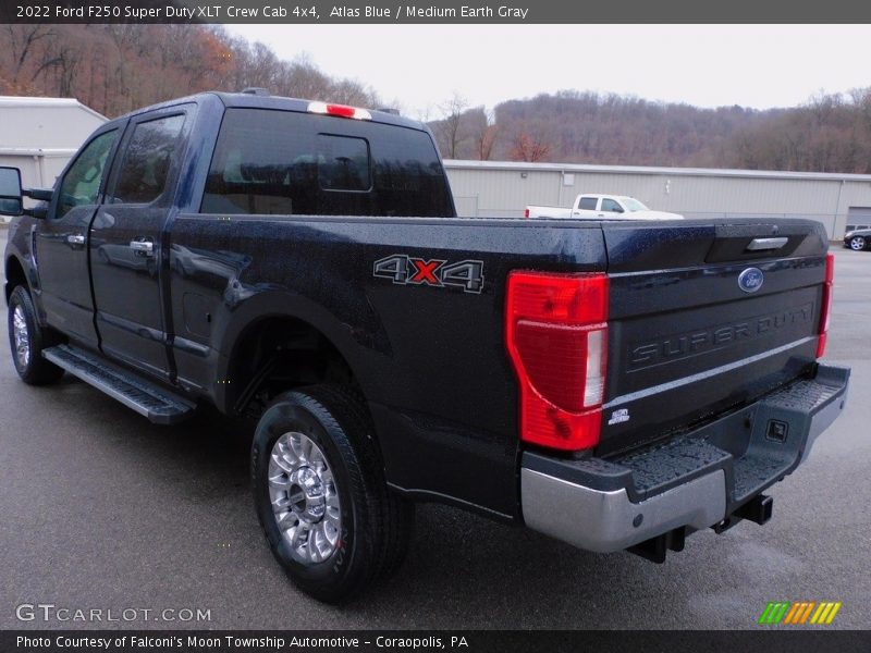 Atlas Blue / Medium Earth Gray 2022 Ford F250 Super Duty XLT Crew Cab 4x4