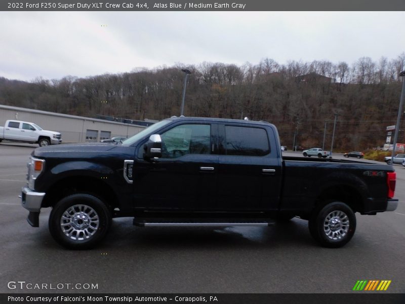 Atlas Blue / Medium Earth Gray 2022 Ford F250 Super Duty XLT Crew Cab 4x4