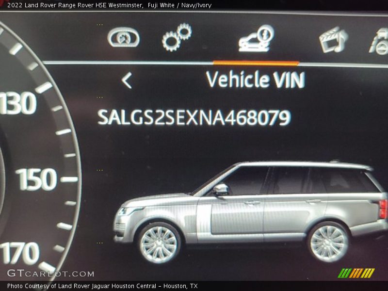 Fuji White / Navy/Ivory 2022 Land Rover Range Rover HSE Westminster