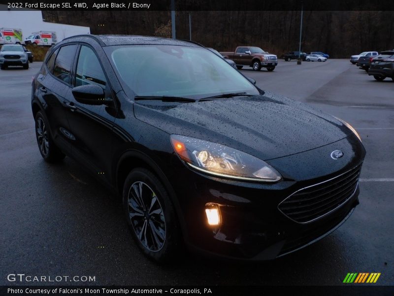 Front 3/4 View of 2022 Escape SEL 4WD
