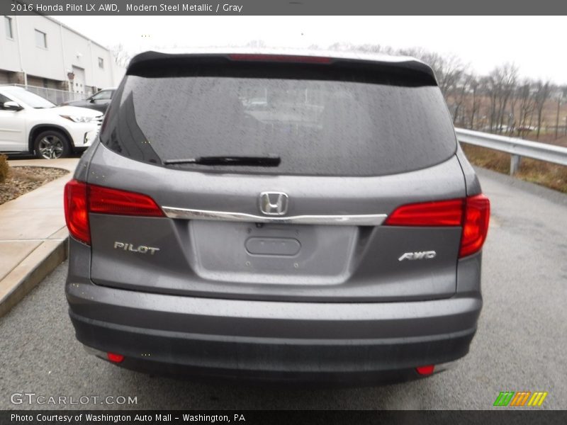 Modern Steel Metallic / Gray 2016 Honda Pilot LX AWD