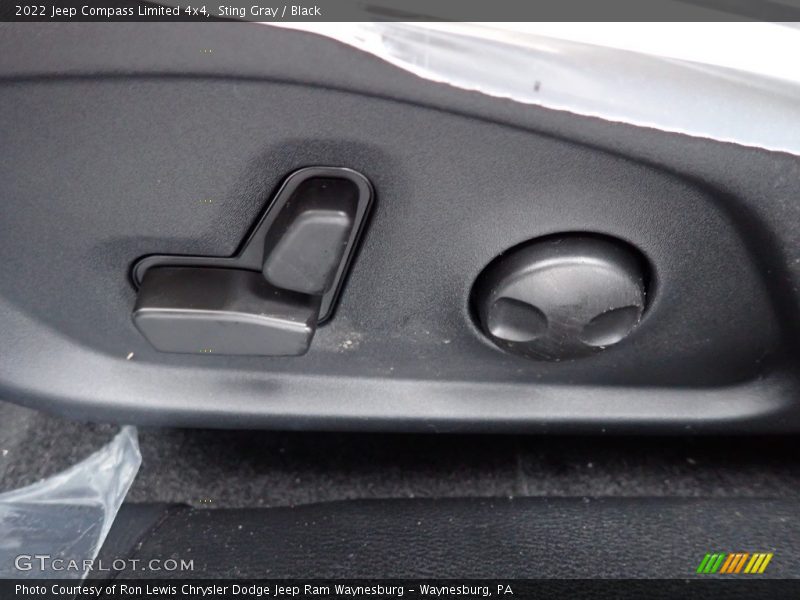 Sting Gray / Black 2022 Jeep Compass Limited 4x4