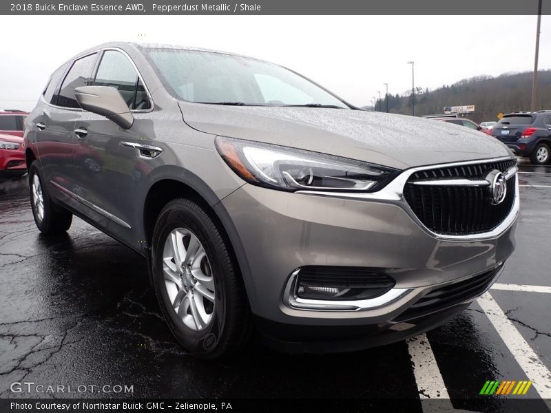 Front 3/4 View of 2018 Enclave Essence AWD