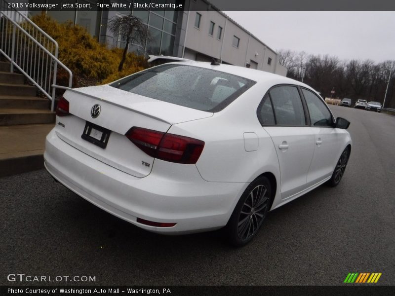 Pure White / Black/Ceramique 2016 Volkswagen Jetta Sport