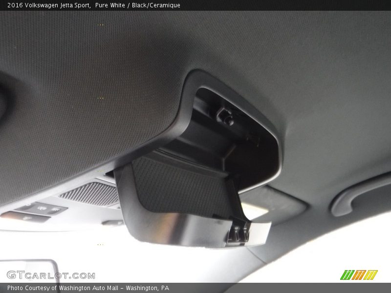 Pure White / Black/Ceramique 2016 Volkswagen Jetta Sport