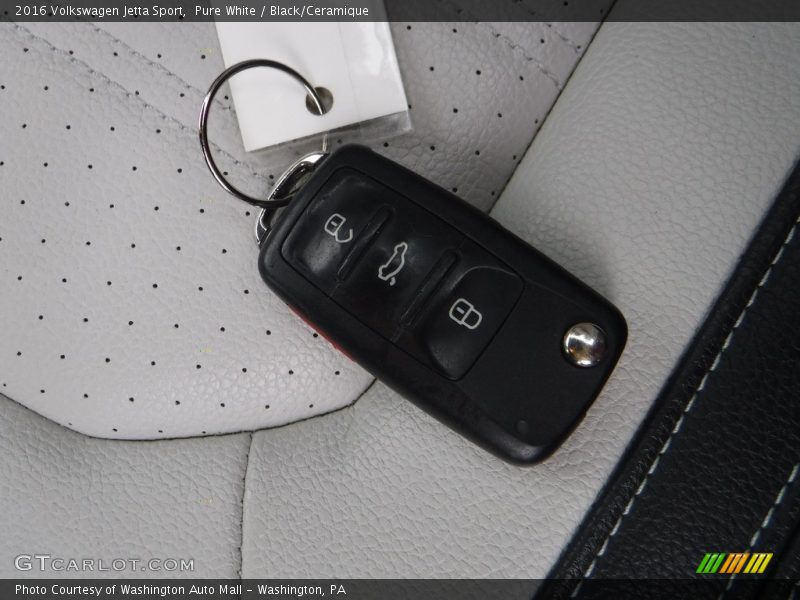 Pure White / Black/Ceramique 2016 Volkswagen Jetta Sport