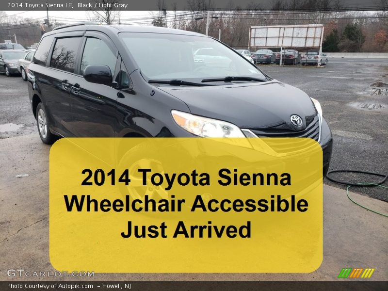 Black / Light Gray 2014 Toyota Sienna LE