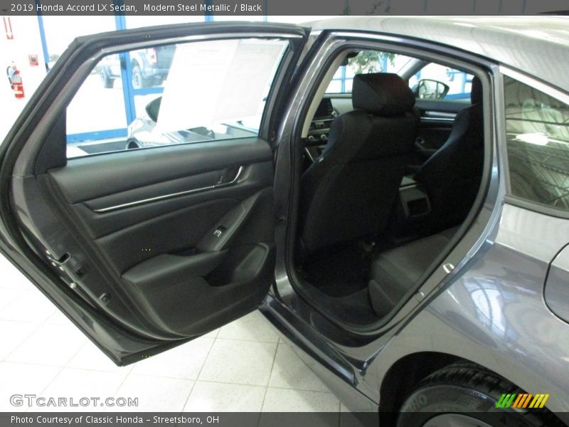 Modern Steel Metallic / Black 2019 Honda Accord LX Sedan