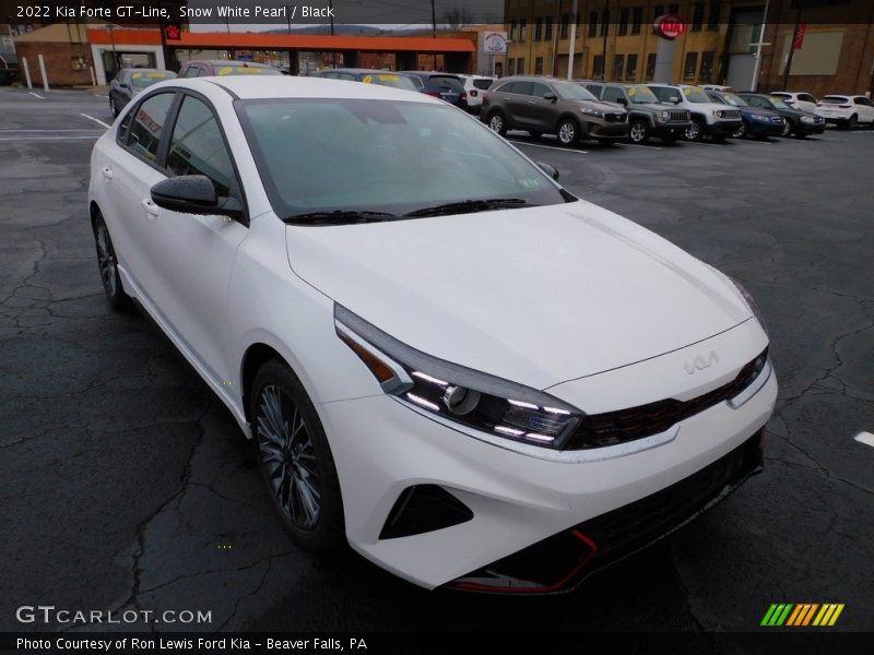 Snow White Pearl / Black 2022 Kia Forte GT-Line