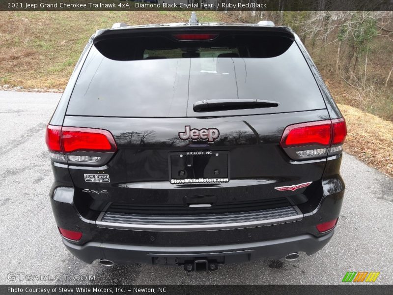 Diamond Black Crystal Pearl / Ruby Red/Black 2021 Jeep Grand Cherokee Trailhawk 4x4