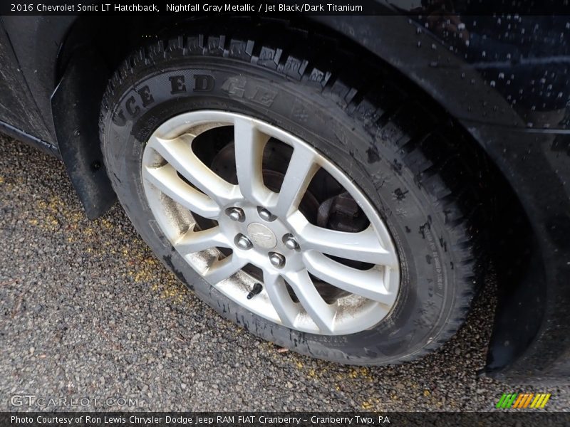 Nightfall Gray Metallic / Jet Black/Dark Titanium 2016 Chevrolet Sonic LT Hatchback