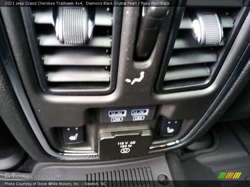 Diamond Black Crystal Pearl / Ruby Red/Black 2021 Jeep Grand Cherokee Trailhawk 4x4