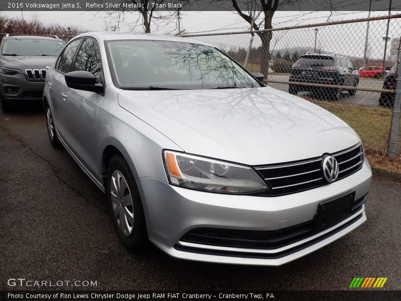 Reflex Silver Metallic / Titan Black 2016 Volkswagen Jetta S