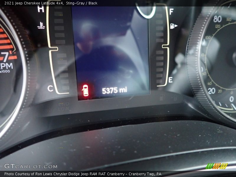 Sting-Gray / Black 2021 Jeep Cherokee Latitude 4x4