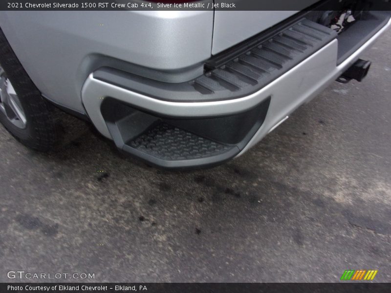 Silver Ice Metallic / Jet Black 2021 Chevrolet Silverado 1500 RST Crew Cab 4x4