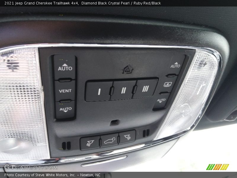 Diamond Black Crystal Pearl / Ruby Red/Black 2021 Jeep Grand Cherokee Trailhawk 4x4