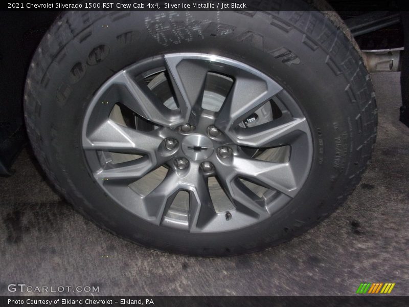 Silver Ice Metallic / Jet Black 2021 Chevrolet Silverado 1500 RST Crew Cab 4x4