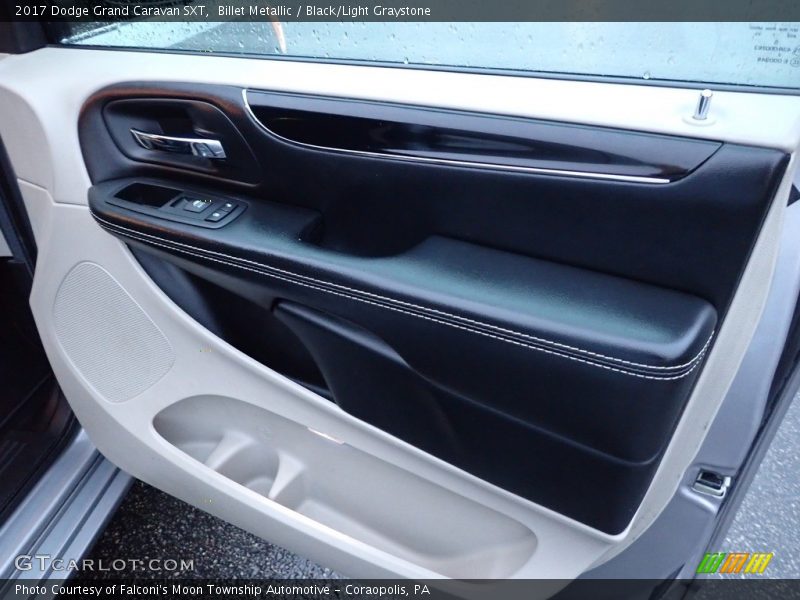 Billet Metallic / Black/Light Graystone 2017 Dodge Grand Caravan SXT