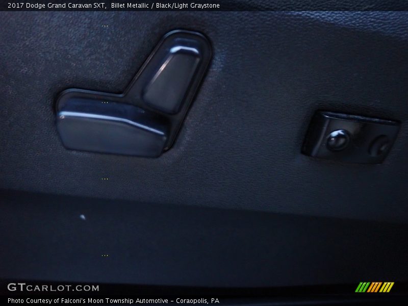 Billet Metallic / Black/Light Graystone 2017 Dodge Grand Caravan SXT