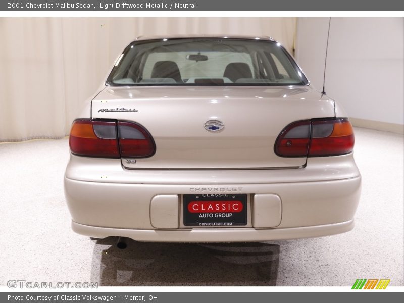 Light Driftwood Metallic / Neutral 2001 Chevrolet Malibu Sedan