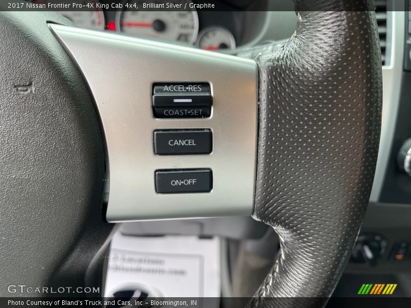 Brilliant Silver / Graphite 2017 Nissan Frontier Pro-4X King Cab 4x4