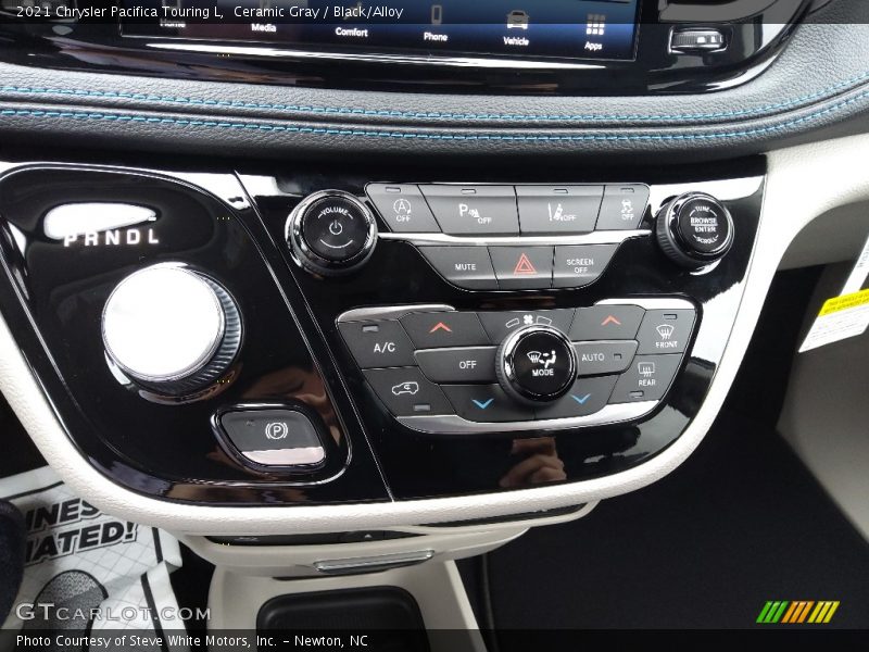 Ceramic Gray / Black/Alloy 2021 Chrysler Pacifica Touring L