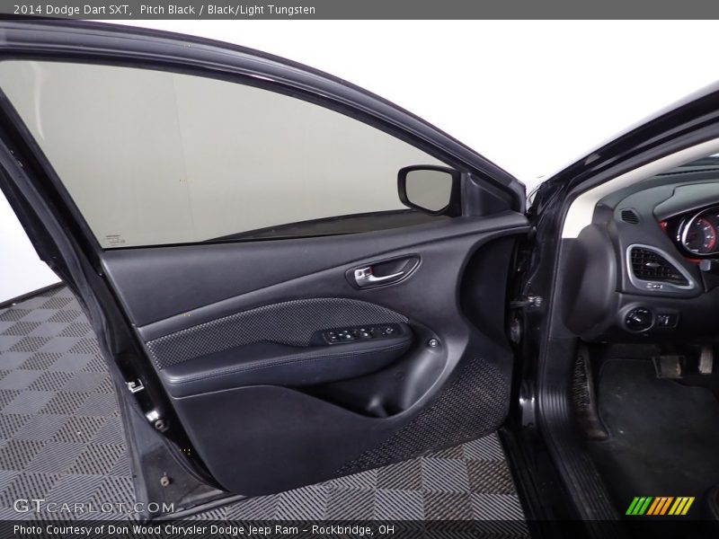 Pitch Black / Black/Light Tungsten 2014 Dodge Dart SXT