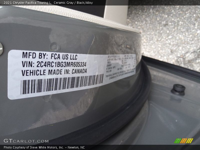 Ceramic Gray / Black/Alloy 2021 Chrysler Pacifica Touring L