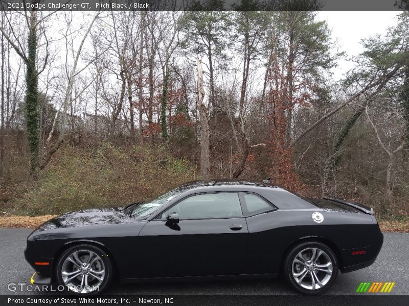  2021 Challenger GT Pitch Black