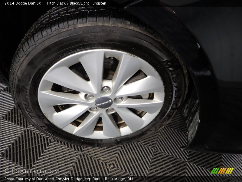 Pitch Black / Black/Light Tungsten 2014 Dodge Dart SXT