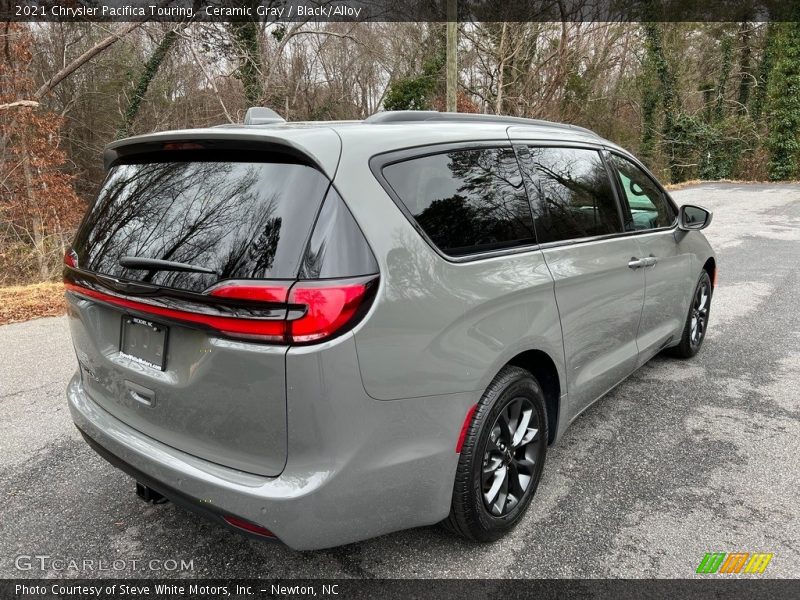Ceramic Gray / Black/Alloy 2021 Chrysler Pacifica Touring