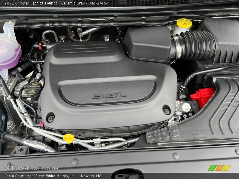 Ceramic Gray / Black/Alloy 2021 Chrysler Pacifica Touring