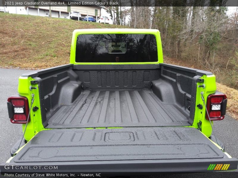Limited Edition Gecko / Black 2021 Jeep Gladiator Overland 4x4