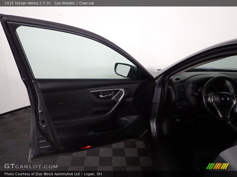 Gun Metallic / Charcoal 2015 Nissan Altima 2.5 SV