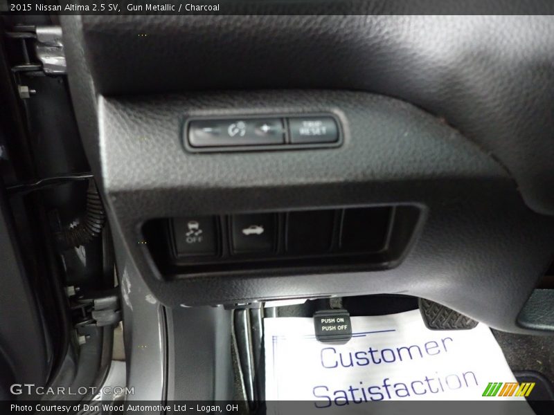 Gun Metallic / Charcoal 2015 Nissan Altima 2.5 SV