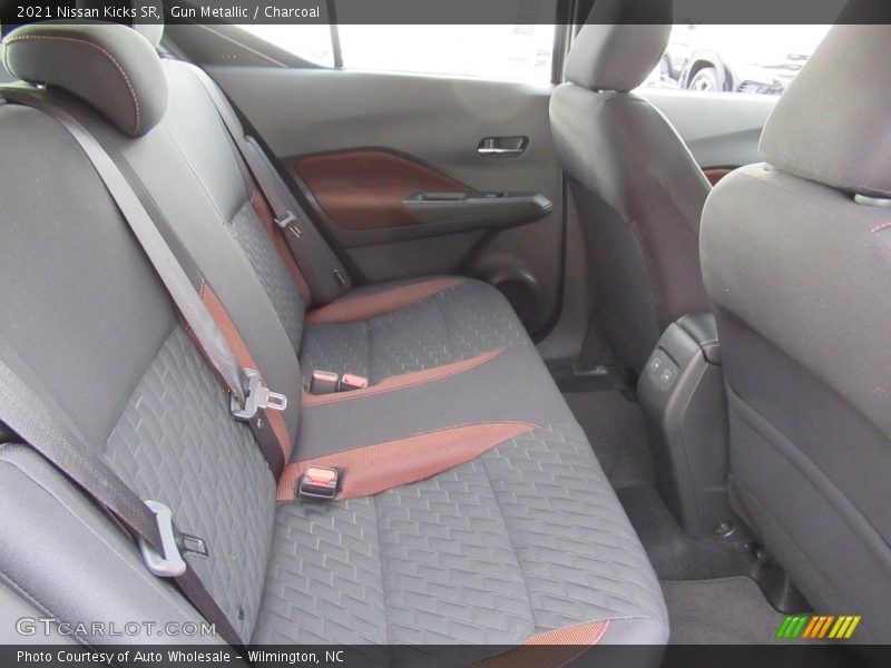 Gun Metallic / Charcoal 2021 Nissan Kicks SR