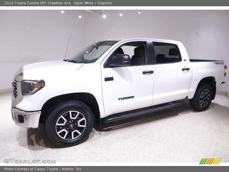 Super White / Graphite 2019 Toyota Tundra SR5 CrewMax 4x4