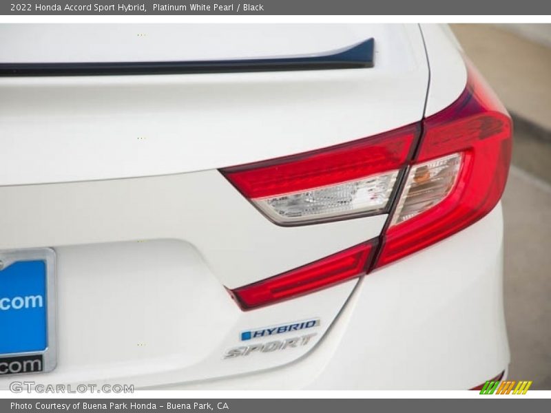 Platinum White Pearl / Black 2022 Honda Accord Sport Hybrid